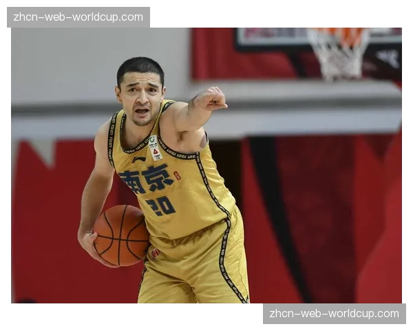 同曦男篮主教练西热力江因累积技术犯规达标,被自动停赛一场 同曦男篮主教练西热力江因累积技术犯规达标,被自动停赛一场